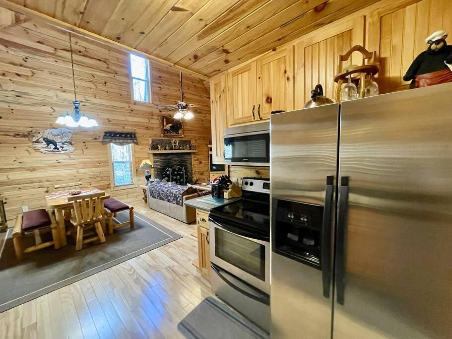 2 Bed Cabin Hot Tub Close To Helen #16 Exterior foto