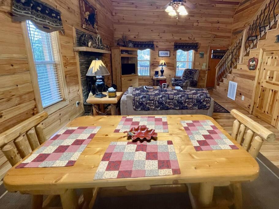 2 Bed Cabin Hot Tub Close To Helen #16 Exterior foto